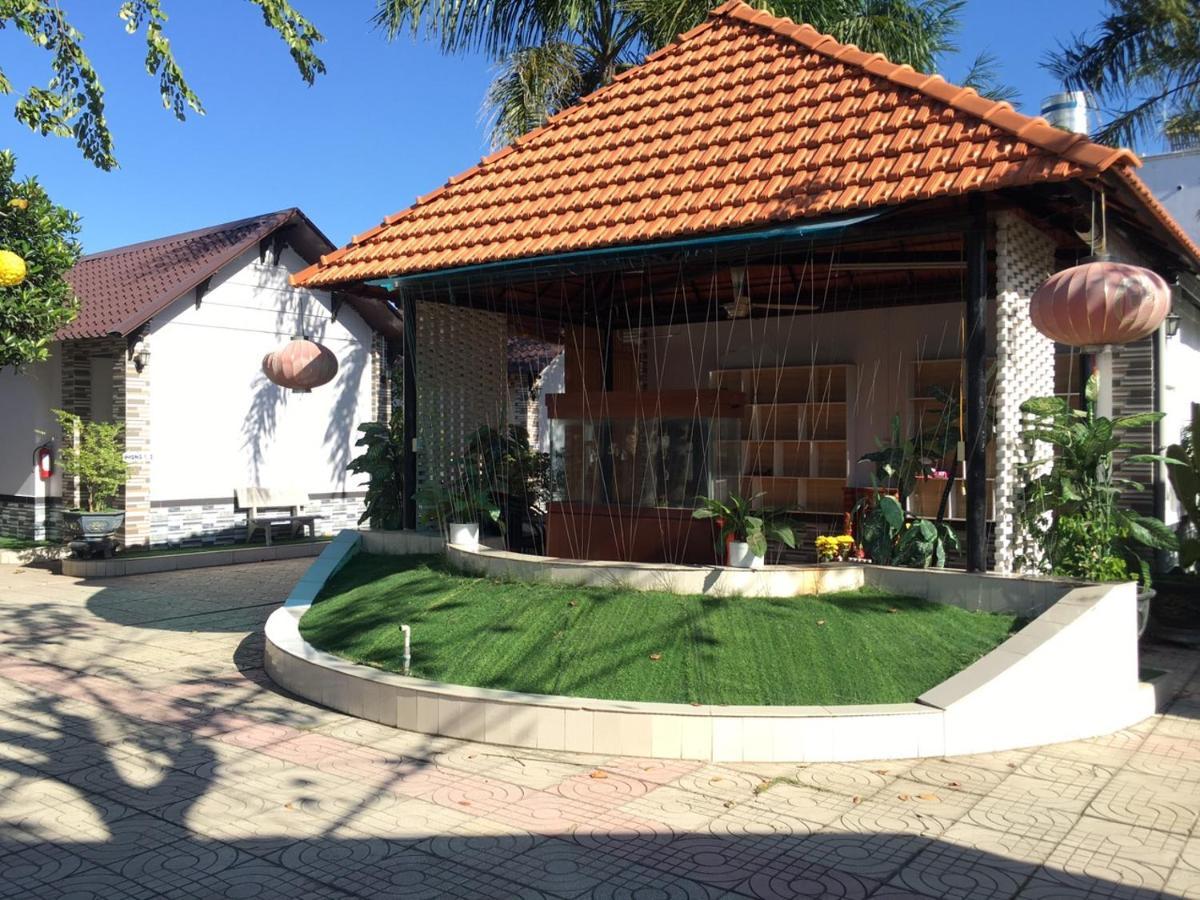 Nha Nghi Tran Duc Aparthotel Phu My Exterior photo